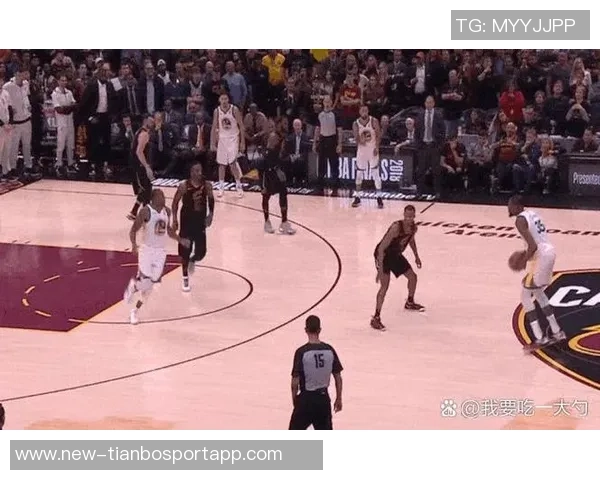 杜兰特雷霆时期荣誉与得分对比分析与后期成就的反思