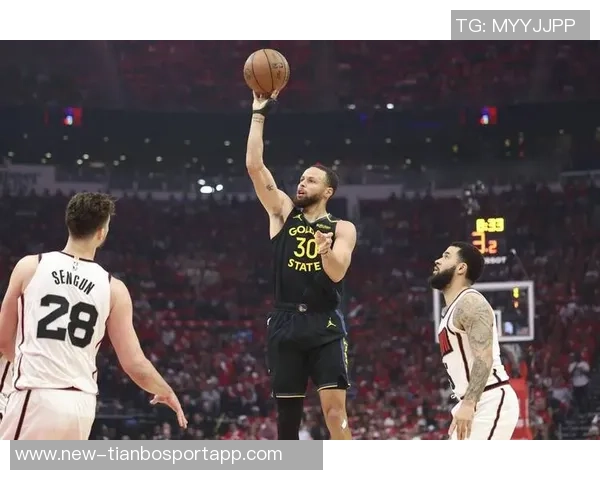 科尔赞库里状态出色节奏与体能均表现优异