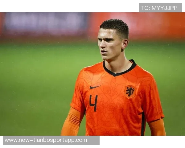 国米多特等多家俱乐部关注西汉姆联15岁后卫费约库转会动态